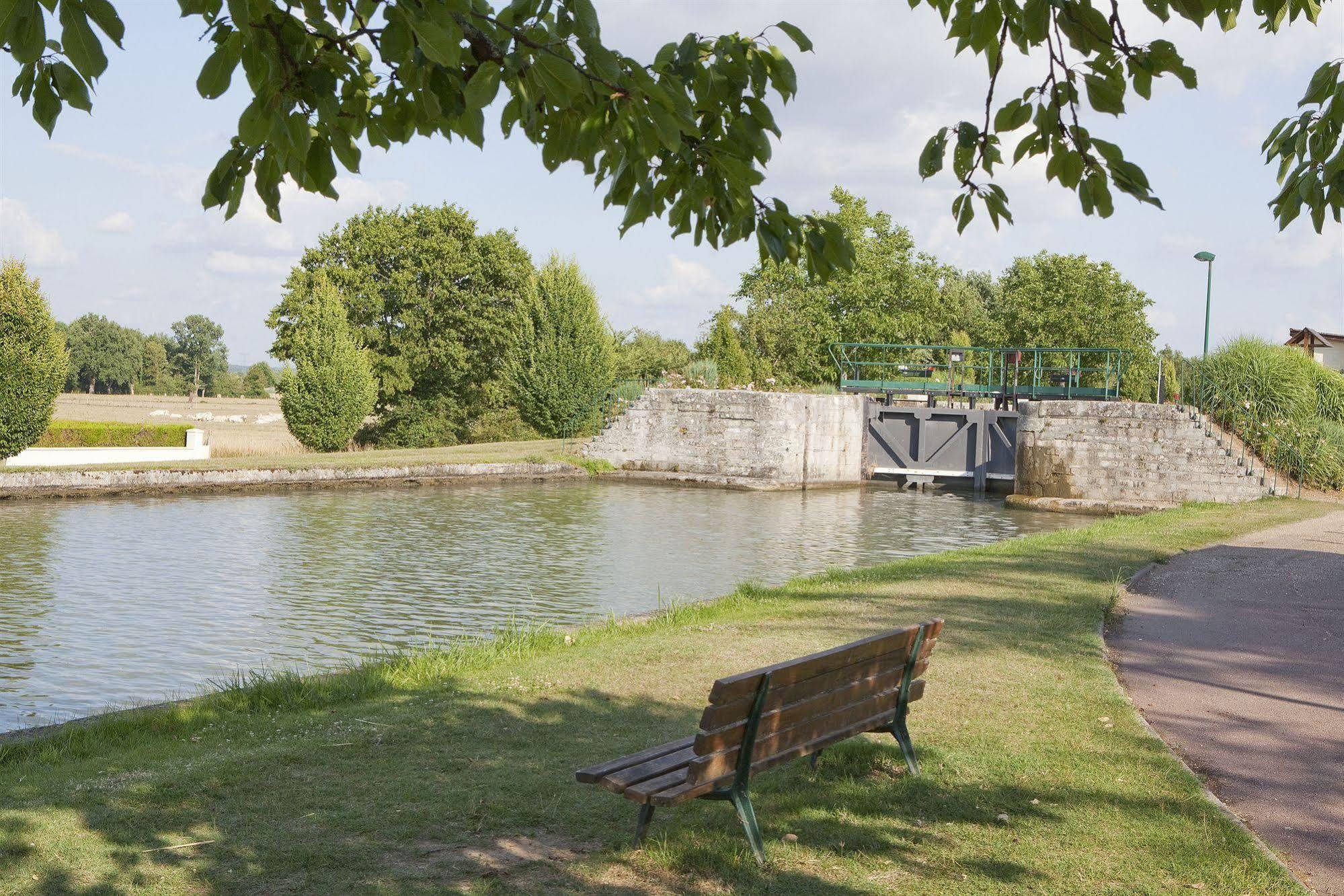 Logis Hotel Terre De Loire Belleville-sur-Loire Ngoại thất bức ảnh